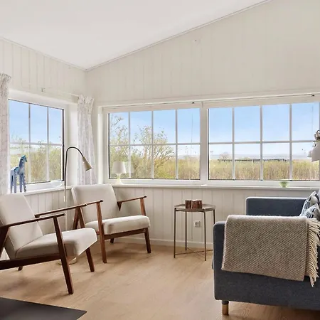 3 Bedroom Cozy In *