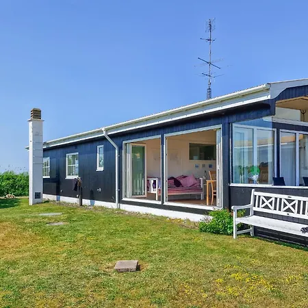 Vakantiehuis 3 Bedroom Cozy In